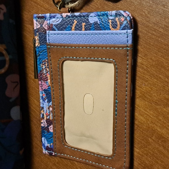 Catchfly Studio Set - Picture 2 of 6